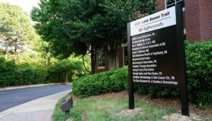 CapitalSignSolutions-Wayfinding-FirstImage highwoods at lake boone trail sign