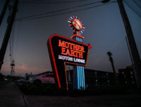 CapitalSignSolutions-MotherEarthMotorLodge-2